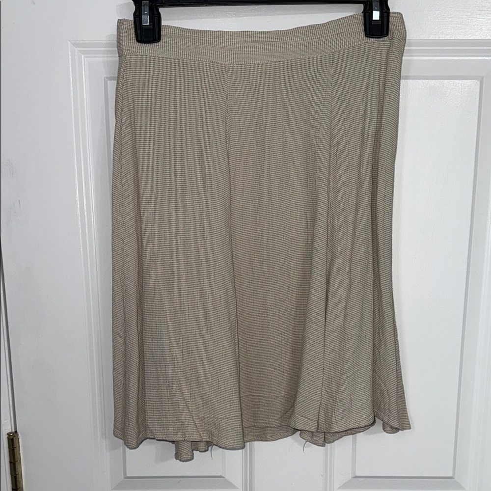 Elegant Tan Skirt